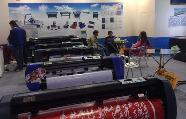 China 1.2M Farbdrucker-Plotter-Vinylschneider-Maschine mit Konturn-Ausschnitt fournisseur