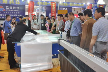 China Rohr-Beleuchtung der 50mm Stärke-steifes Brett-Foto-lamellierende Maschinen-LED fournisseur