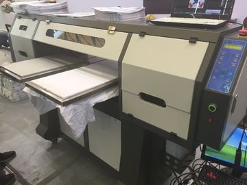 China Verweisen Sie auf Kleiderdrucker-/-t-Shirt Druckmaschine mit Köpfen Epson DX5 fournisseur