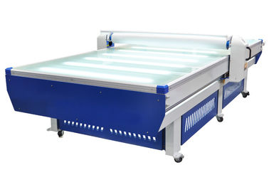 China Flachbettlaminiermaschinen-Foto-Laminierungs-Maschine für Brett des Glas-/PVC fournisseur